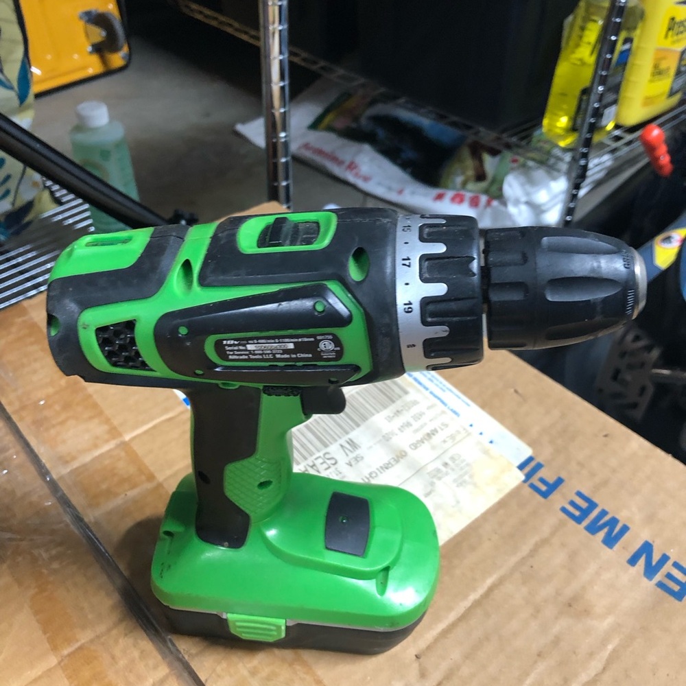 Kavasaki 18V Cordless Power Drill - Compact Rechargeable Drill with batteries